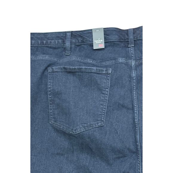 NWT! Torrid Dark Wash Flare Leg Jeans 30S / 6X - Picture 4 of 4